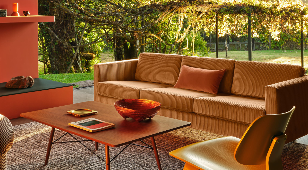 Modern living room by Herman Miller