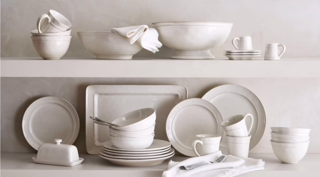 Dinnerware set